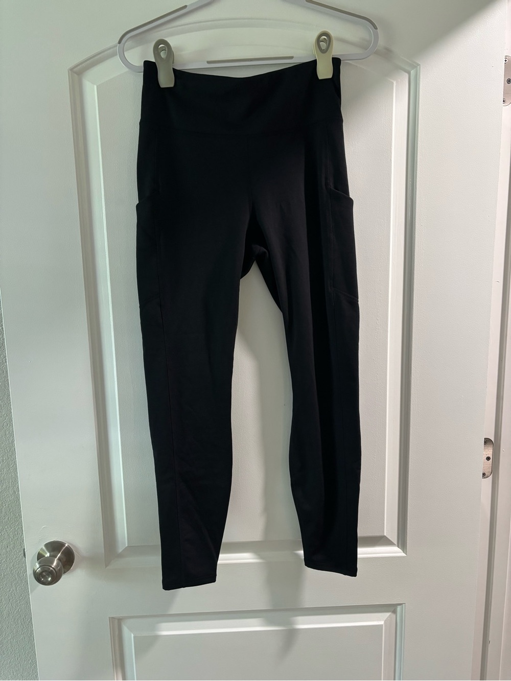 Fabletics High-Waist Black Active Leggings with Side Pockets